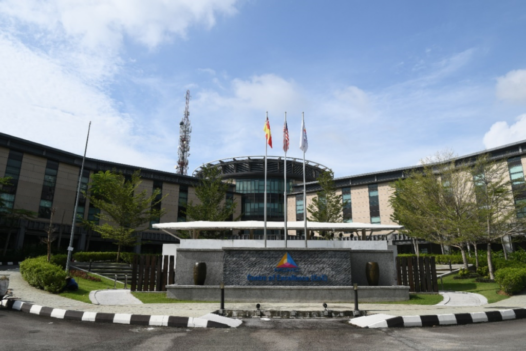 Picture2 MTSFB oversees the work of technical standards for the communications and multimedia industry in Malaysia