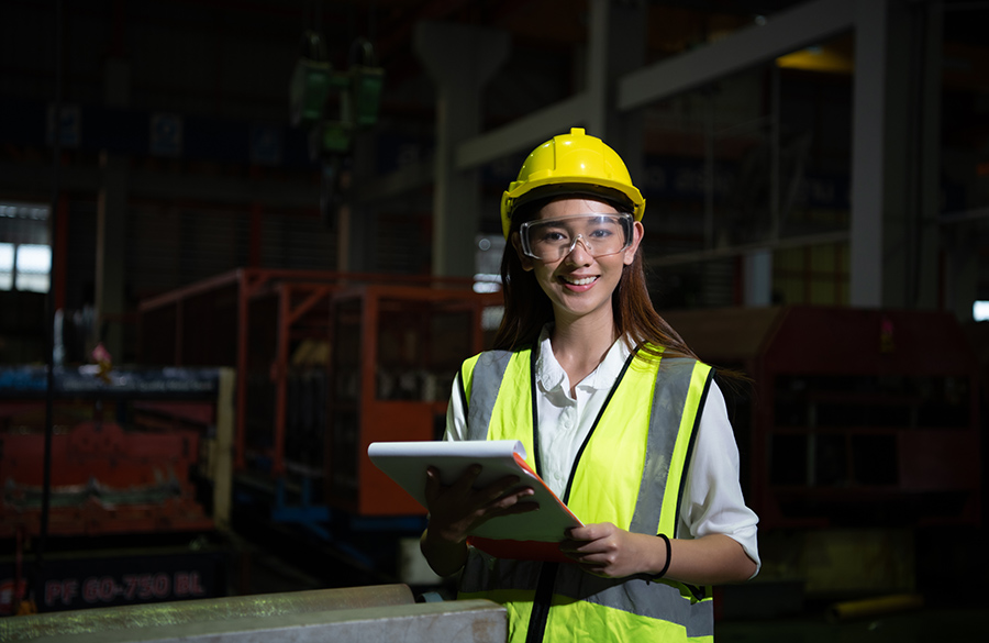 The female manager works in the audit field. She working to chec